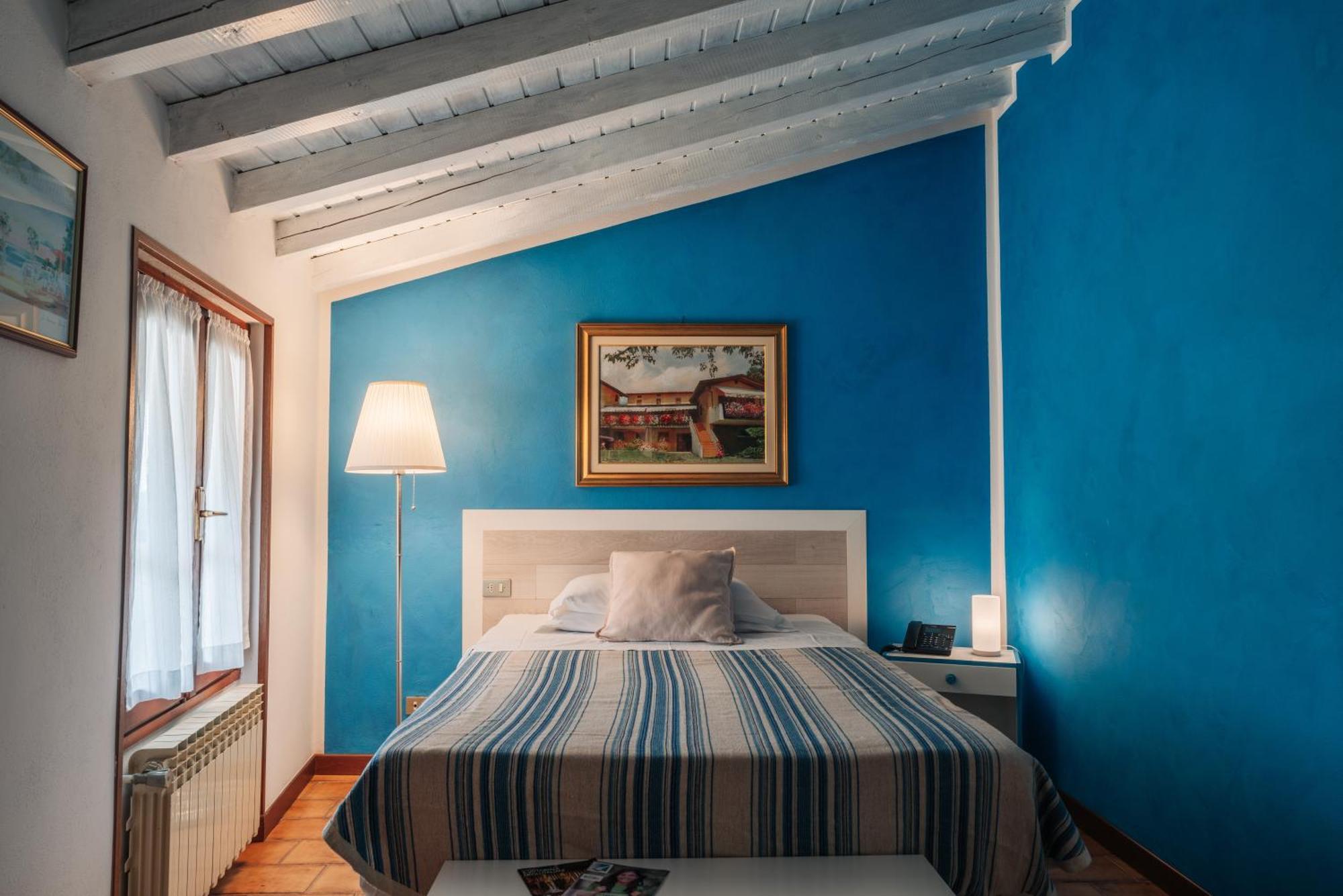 Hotel Colomber ガルドーネ・リヴィエラ エクステリア 写真